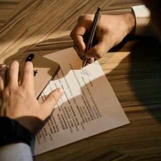 https://www.willpack.co.uk/wp-content/uploads/2026/06/signature-pro-wB9iWZKwljw-unsplash-320x320.jpg